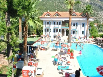 Akdeniz Beach Hotel